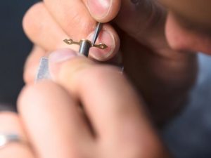 Anglage au micromoteur