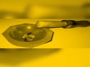 L'émail: un verre capricieux au service des objets précieux